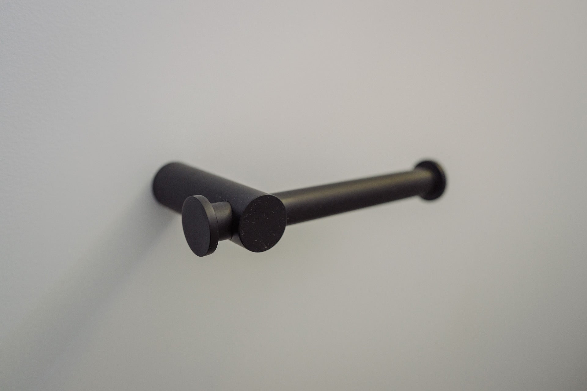 Bargara Toilet Roll Holder - Matte Black